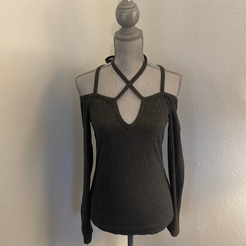 Long sleeve off the shoulder tie top